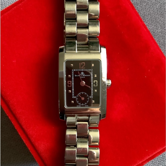 Ladies BAUME&MERCIER HAMPTON stainless steel watch 🔥🔥 - Picture 3 of 13